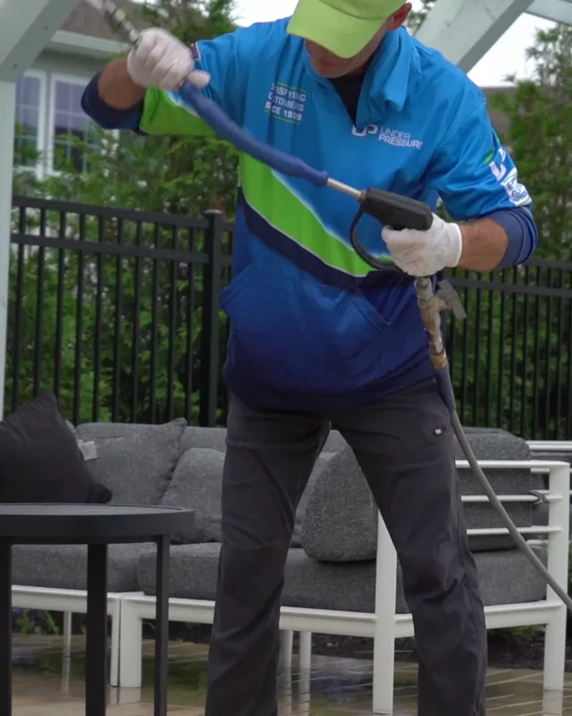 Still from Under Pressure, Exterior Cleaning